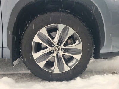 2024 Toyota Highlander XLE FWD