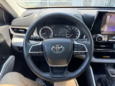 2023 Toyota Highlander XLE AWD