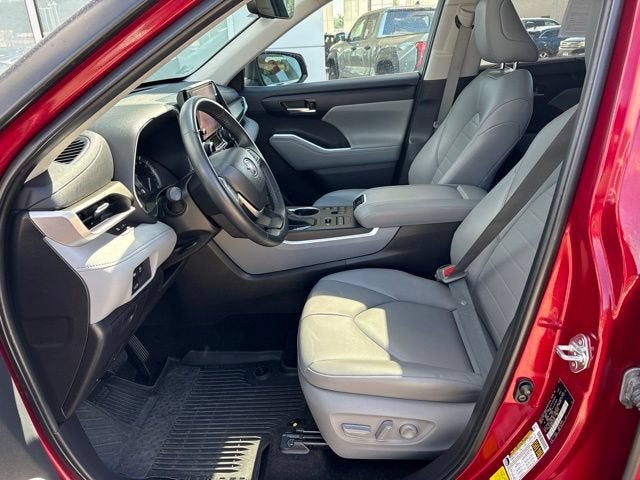 2023 Toyota Highlander XLE AWD