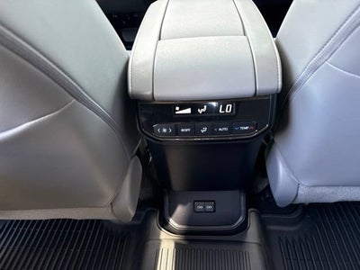2023 Toyota Highlander XLE AWD