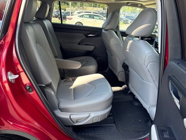 2023 Toyota Highlander XLE AWD
