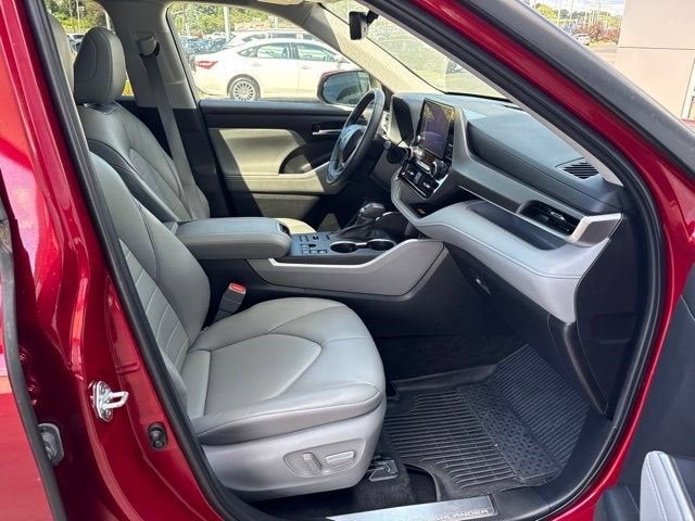 2023 Toyota Highlander XLE AWD
