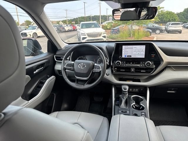 2023 Toyota Highlander XLE AWD