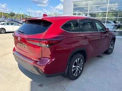 2023 Toyota Highlander XLE AWD