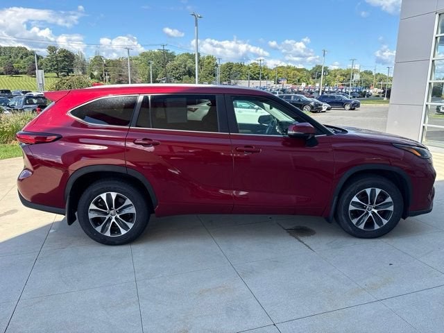 2023 Toyota Highlander XLE AWD