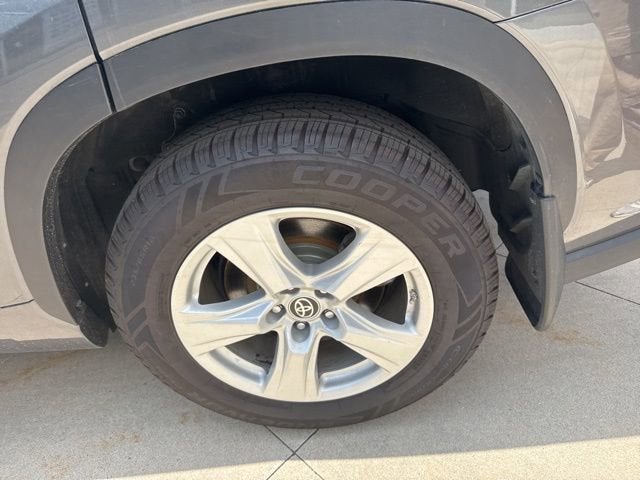 2023 Toyota Highlander LE AWD