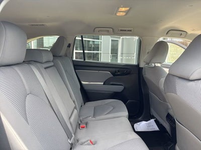 2023 Toyota Highlander LE AWD