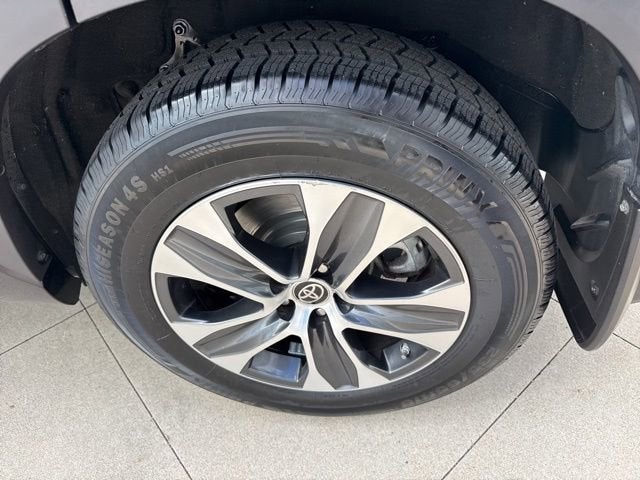 2023 Toyota Highlander XLE AWD