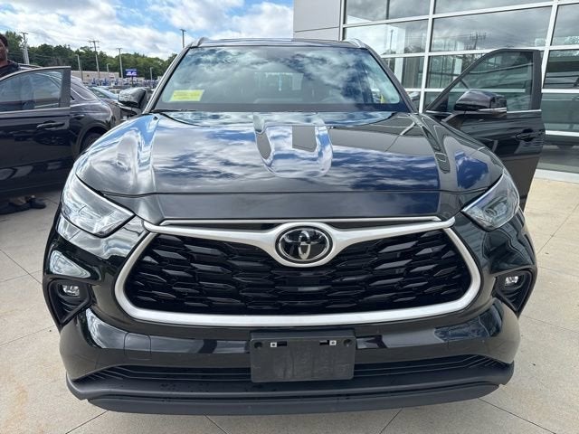 2023 Toyota Highlander XLE AWD