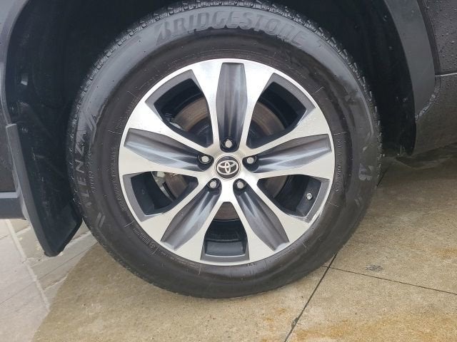 2024 Toyota Highlander XLE AWD