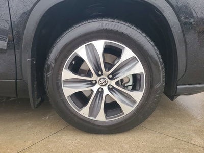 2024 Toyota Highlander XLE AWD