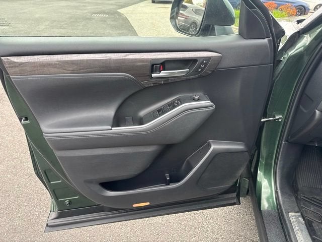 2023 Toyota Highlander Platinum AWD