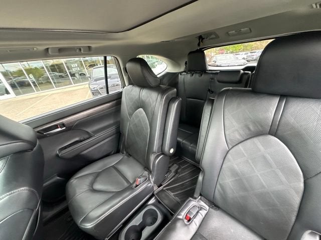 2023 Toyota Highlander Platinum AWD