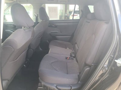 2024 Toyota Highlander LE