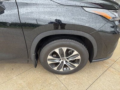 2025 Toyota Highlander XLE AWD
