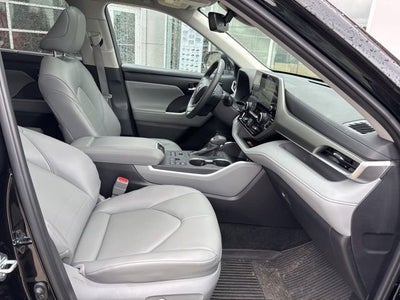 2025 Toyota Highlander XLE AWD