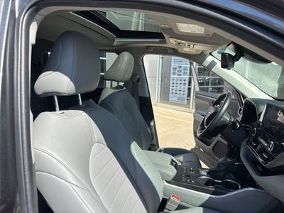 2023 Toyota Highlander XLE AWD