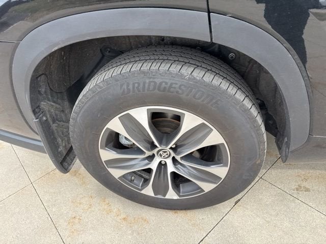 2025 Toyota Highlander XLE AWD