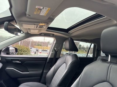 2025 Toyota Highlander XLE AWD