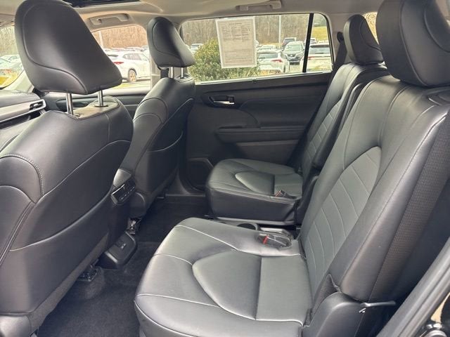 2025 Toyota Highlander XLE AWD