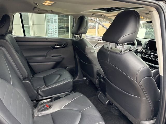 2025 Toyota Highlander XLE AWD