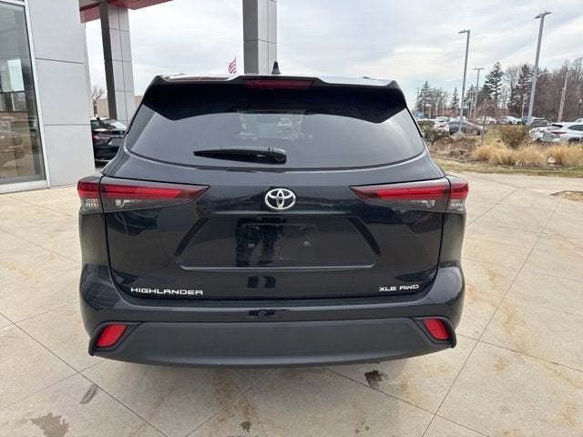 2025 Toyota Highlander XLE AWD