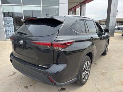 2025 Toyota Highlander XLE AWD