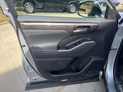 2025 Toyota Highlander Platinum AWD