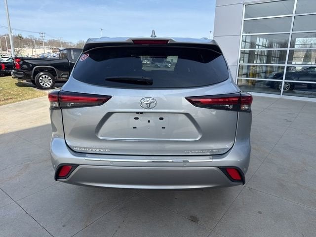 2025 Toyota Highlander Platinum AWD