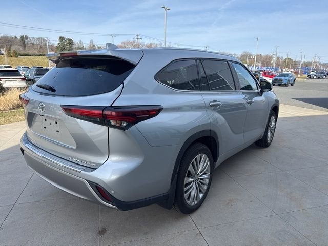 2025 Toyota Highlander Platinum AWD