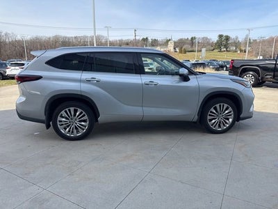 2025 Toyota Highlander Platinum AWD
