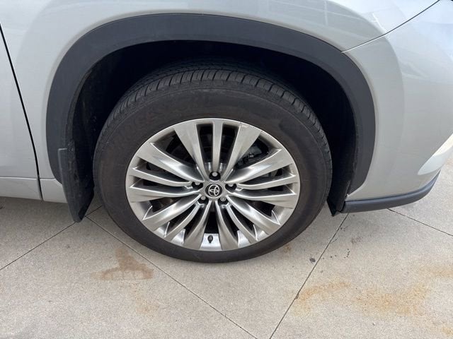 2025 Toyota Highlander Platinum AWD