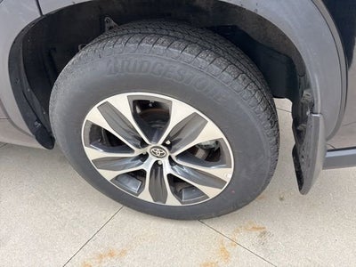 2025 Toyota Highlander XLE AWD