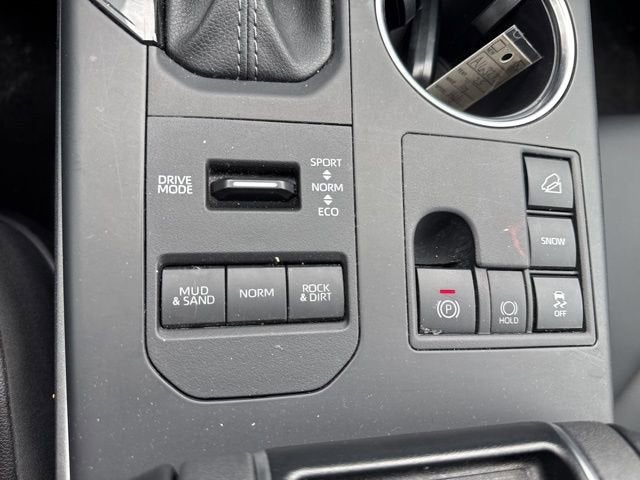 2025 Toyota Highlander XLE AWD