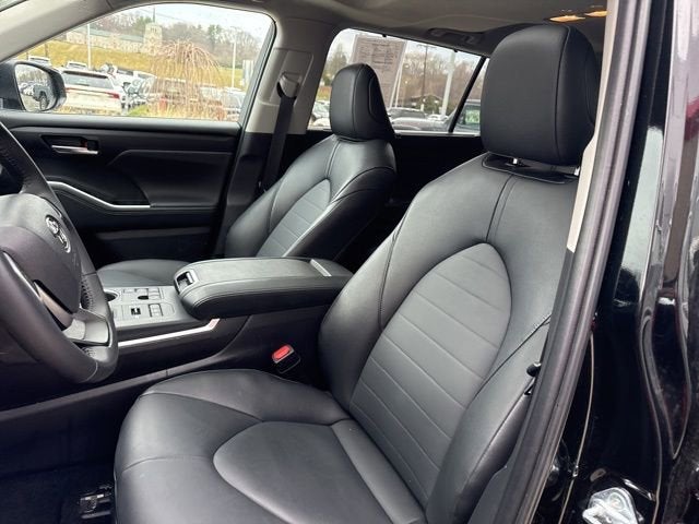 2025 Toyota Highlander XLE AWD