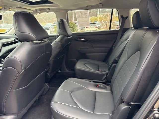 2025 Toyota Highlander XLE AWD