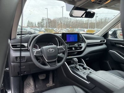 2025 Toyota Highlander XLE AWD