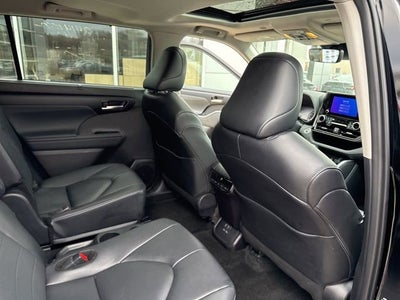 2025 Toyota Highlander XLE AWD