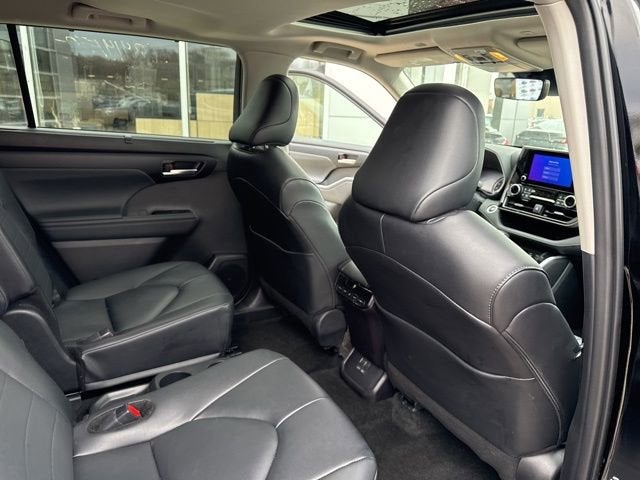 2025 Toyota Highlander XLE AWD