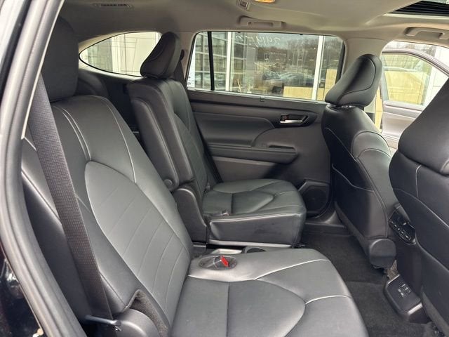 2025 Toyota Highlander XLE AWD