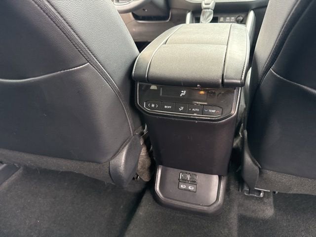 2025 Toyota Highlander XLE AWD