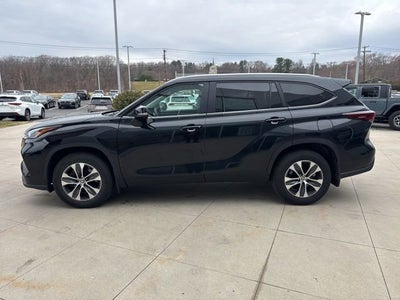 2025 Toyota Highlander XLE AWD