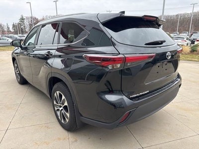 2025 Toyota Highlander XLE AWD