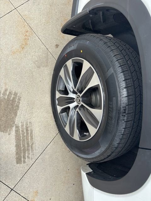 2023 Toyota Highlander XLE AWD