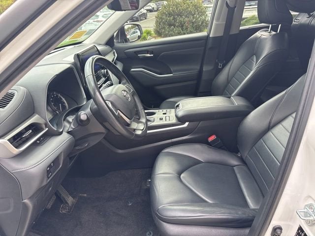 2023 Toyota Highlander XLE AWD
