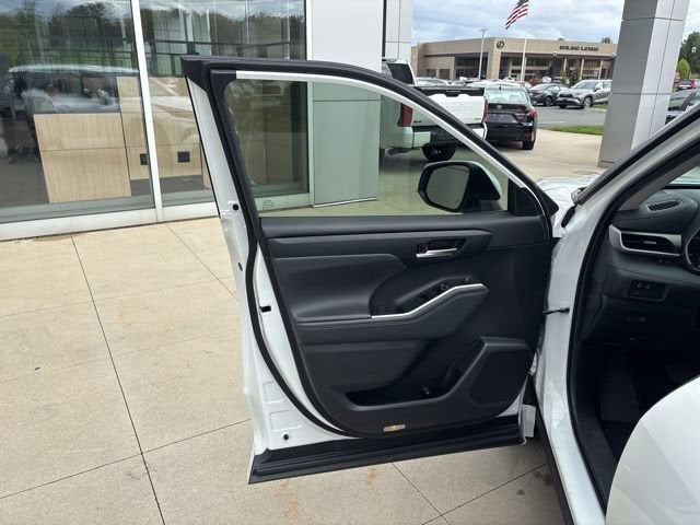 2023 Toyota Highlander XLE AWD