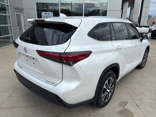 2023 Toyota Highlander XLE AWD
