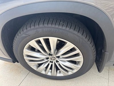 2024 Toyota Highlander Platinum AWD