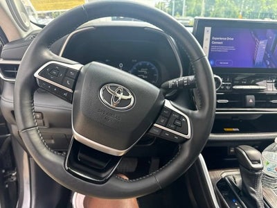 2024 Toyota Highlander Platinum AWD