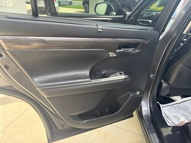 2024 Toyota Highlander Platinum AWD